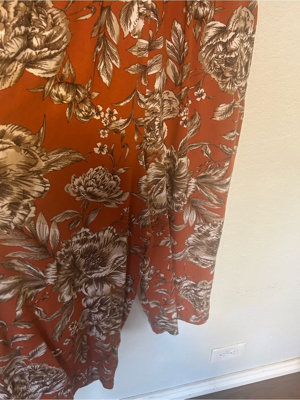 Calvin Klein Sleeveless Rust Floral Wide Leg Cropped Jumpsuit, Smocked Bodice - Picture 3 of 11